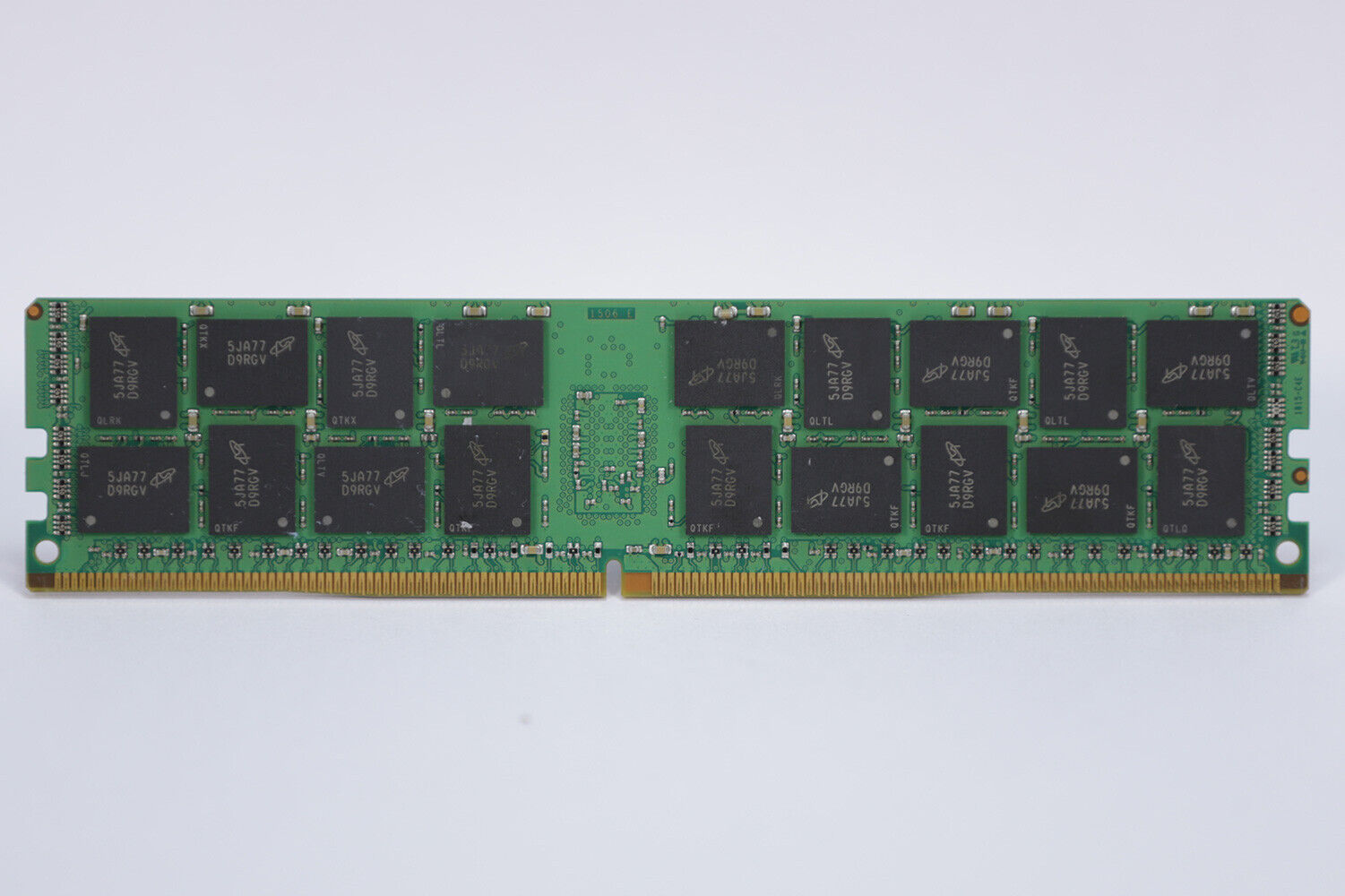 Crucial 16GB DDR4-2133MHz ECC geg. 288-Pin CT 16G4RFD4213 RAM Modul